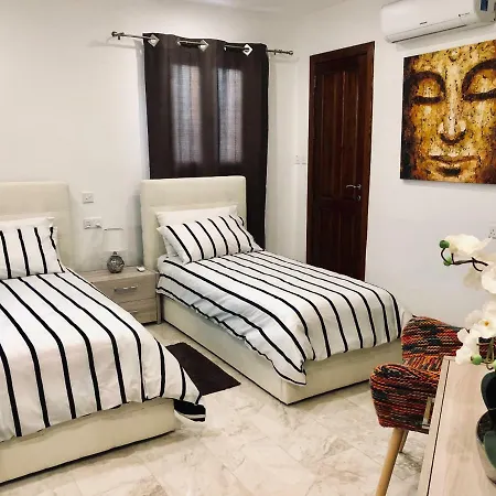 Modern Maltese House * Слима