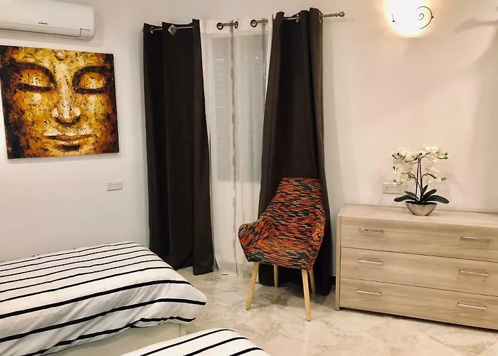 Dom wakacyjny Modern Maltese House *